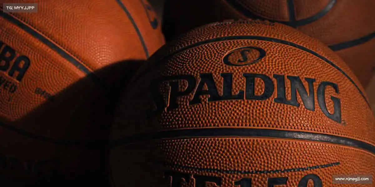 <strong>三亿体育</strong>🎳从新手到巅峰，从热爱到执着 —— 你的体育之路，由每一步脚印定义！